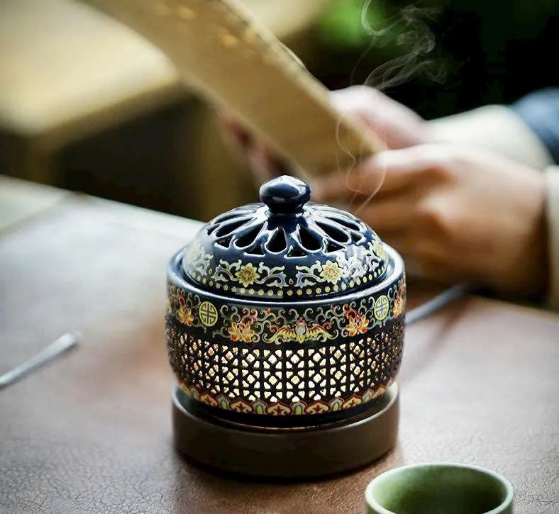 Electric Agarwood Incense Burner with Timer &amp; Temperature Control – Large Size Decorative Oud Burner